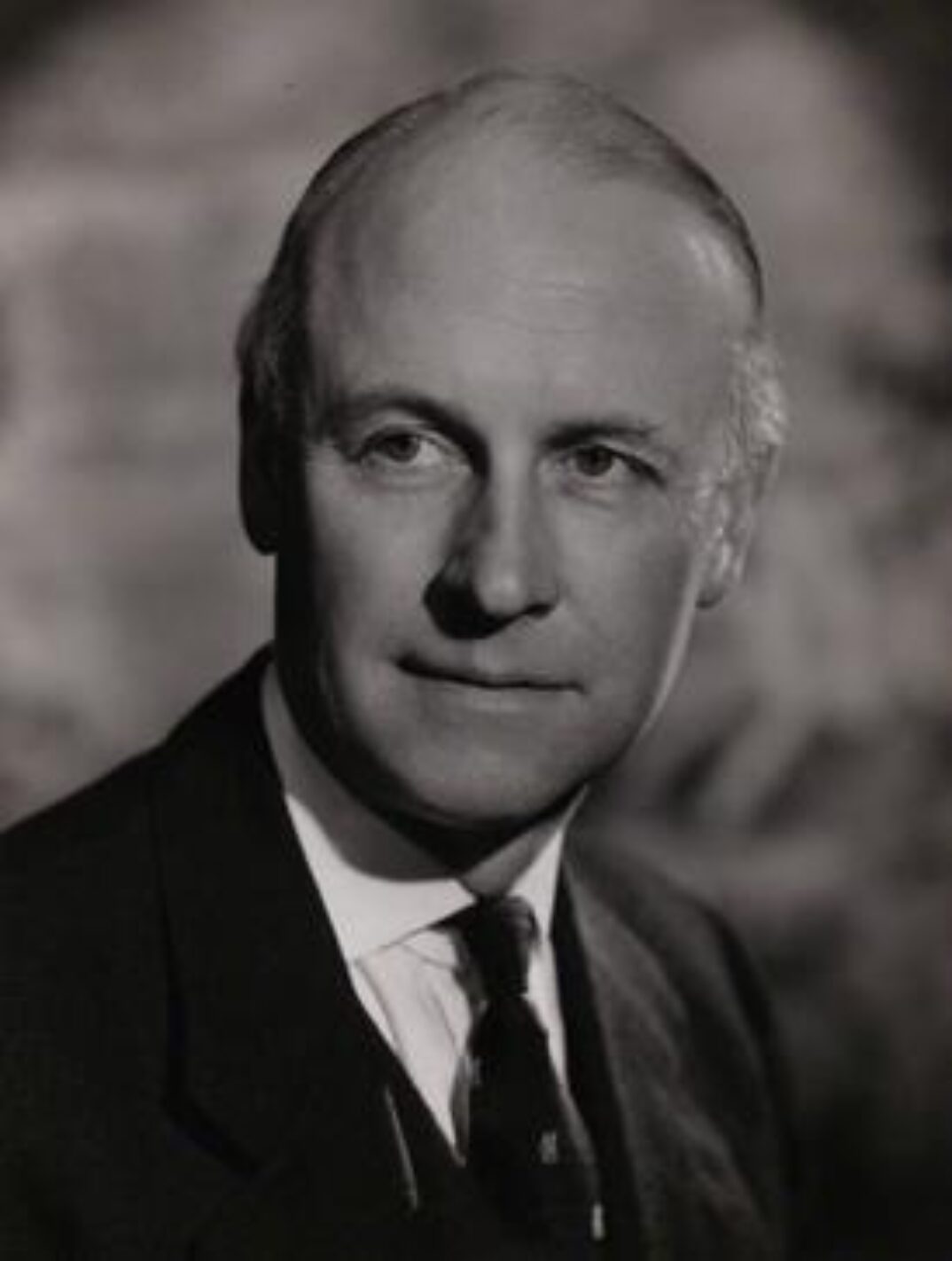 Sir Ian Henry Freeland Sir Ian Henry Freeland