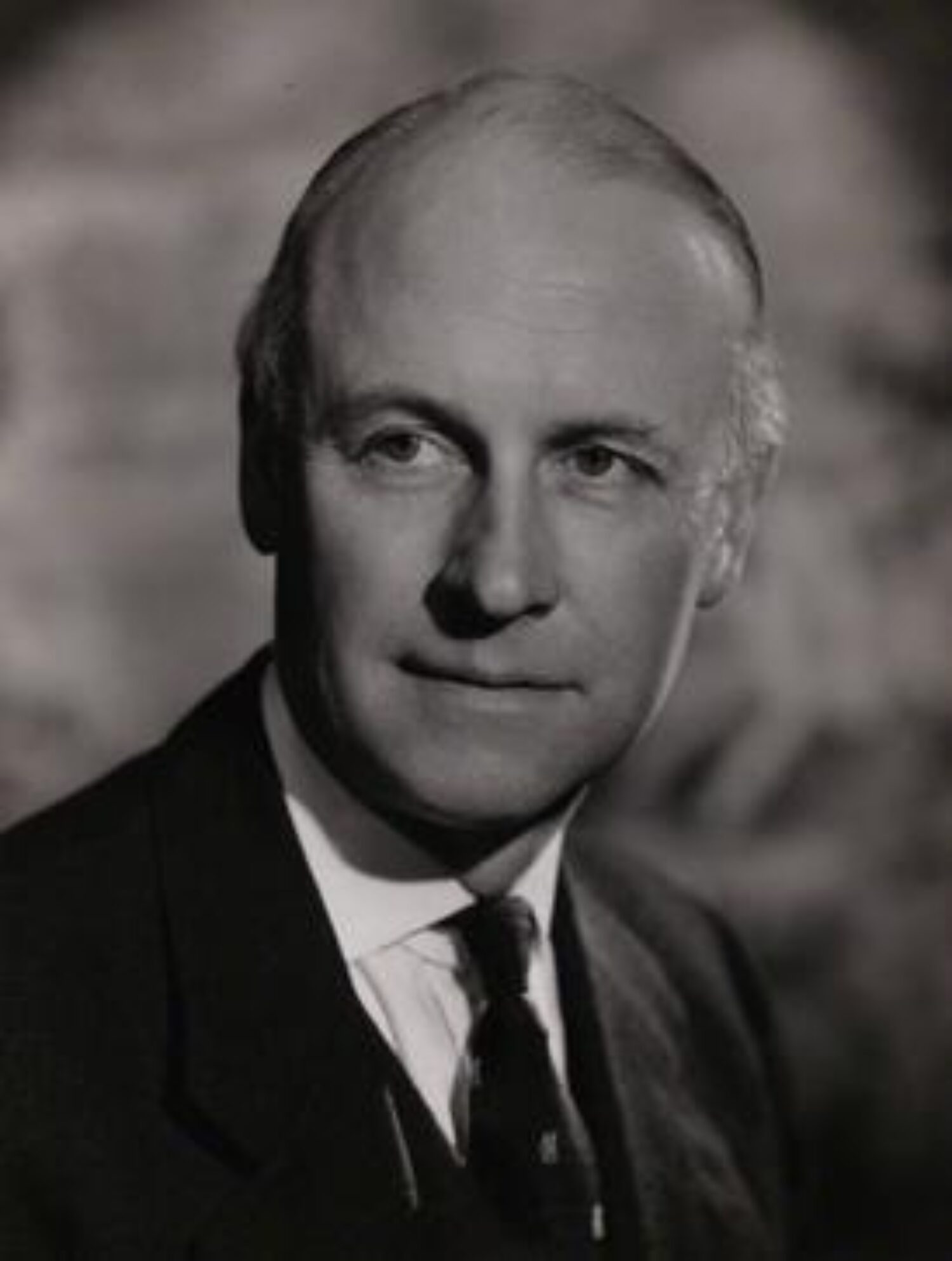 Sir Ian Henry Freeland Sir Ian Henry Freeland