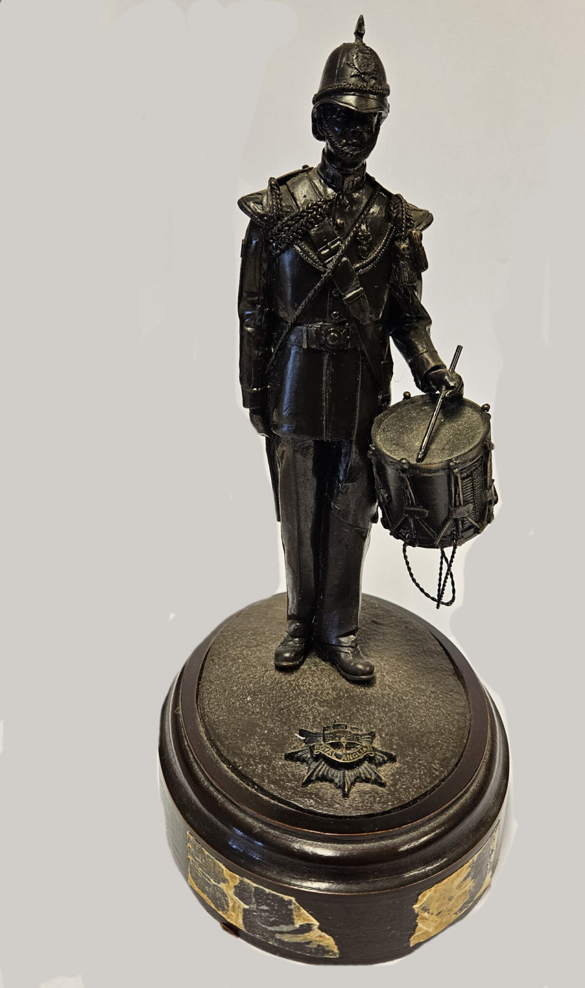 Pewter Mug Royal Anglian Regiment Drummer statuette Pewter Mug Royal Anglian Regiment Drummer statuette