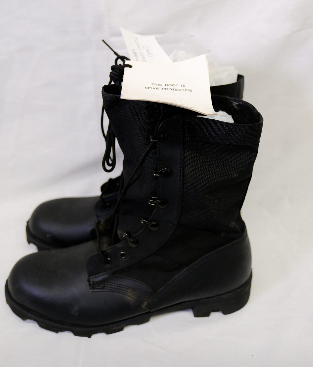 British Army Jungle Combat boots, sole is spike protected