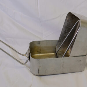 British Army issue Mess Tins issued to every soldier British Army issue Mess Tins issued to every soldier
