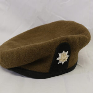 Royal Anglian Regiment beret and cap badge