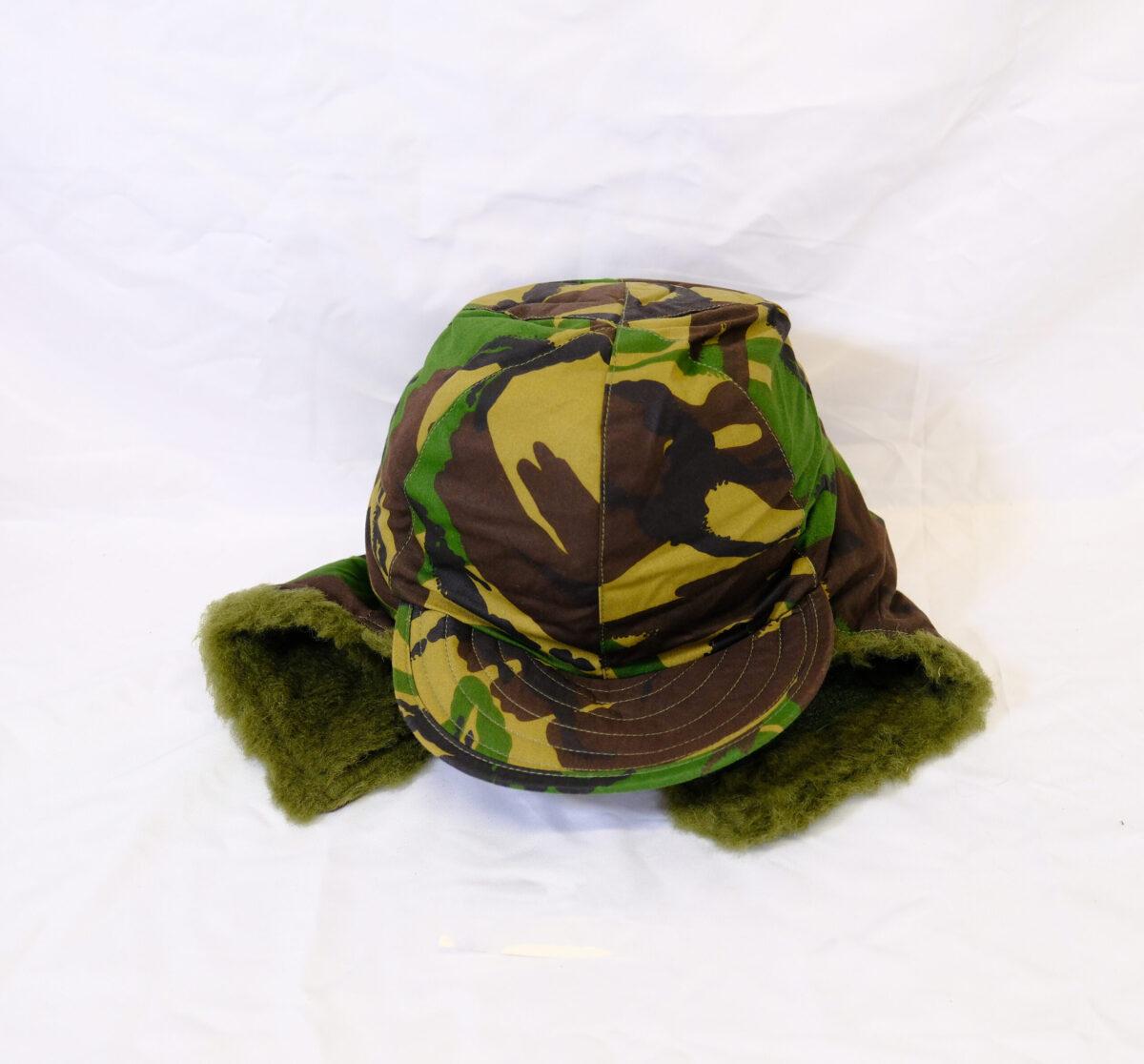 Thermal lined cloth hat, British Army issue for cold climates
