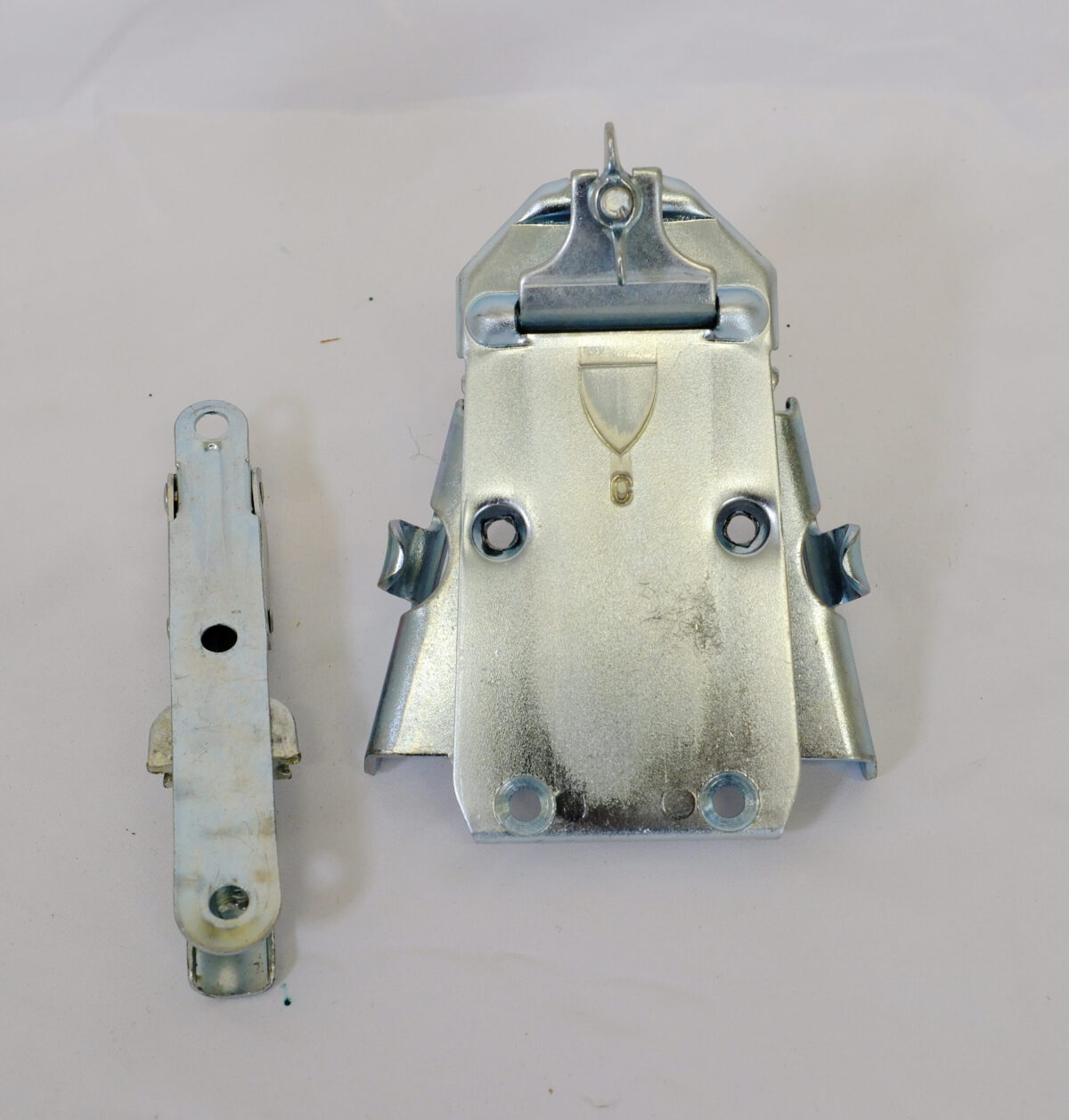 British Army ski boot fixing issued by the British Army British Army ski boot fixing issued by the British Army