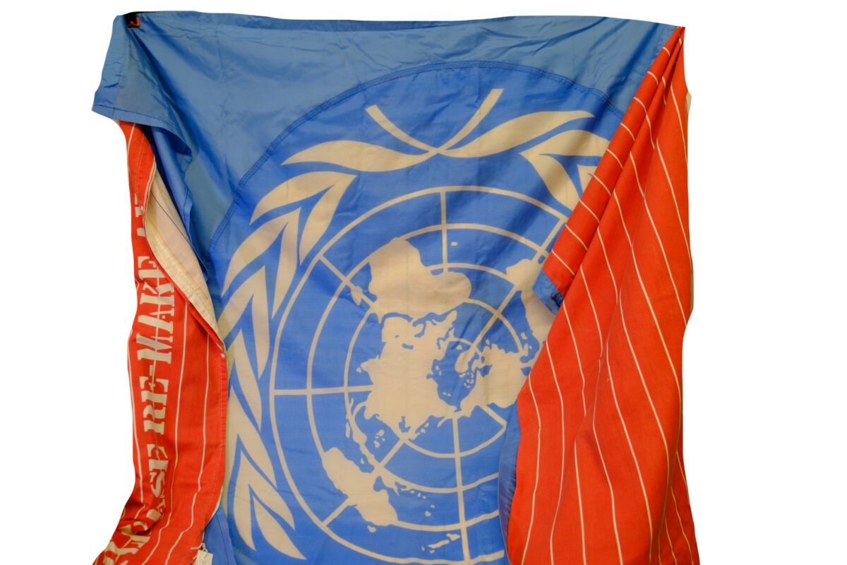 United Nations flag quilt cover United Nations flag quilt cover
