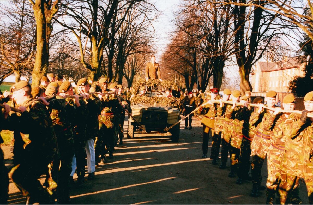 2nd Battalion Royal Anglian Regiment, Commanding Officer's Pull Out of Camp 2001