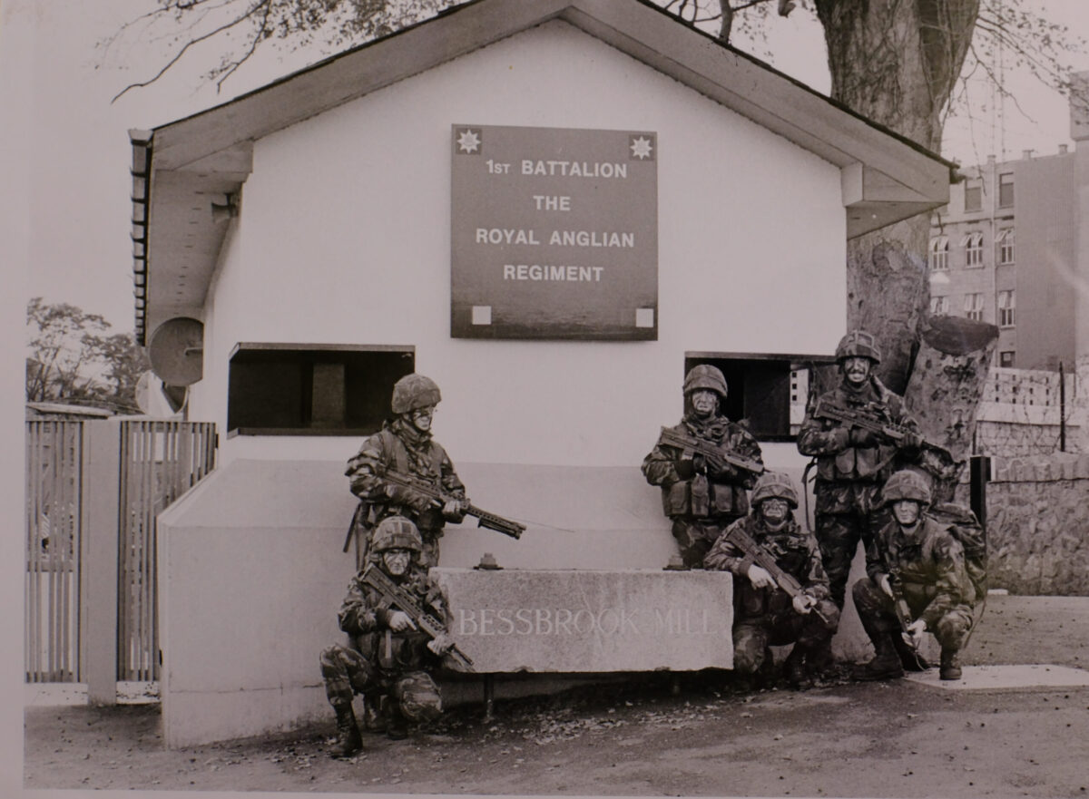 2nd Battalion, Royal Anglian Regiment in Northern Ireland in 1986.