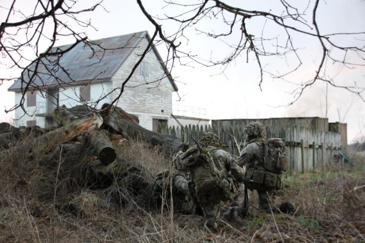 3 ROYAL ANGLIAN Companies on Exercise STEELBACK THUNDER 3 ROYAL ANGLIAN Companies on Exercise STEELBACK THUNDER