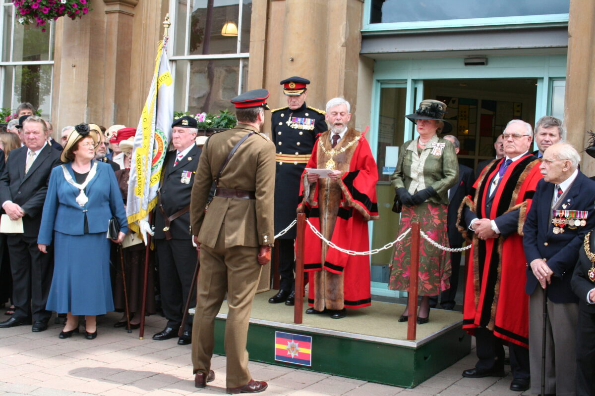 Charnwood Borough Council, which includes Loughborough, granted the Freedom of Entry to the Royal Anglian Regiment in July 2007. This is the highest honour the council can bestow and involved a ceremony where the regiment marched through the town “with bayonets fixed, drums beating, bands playing and colours flying.