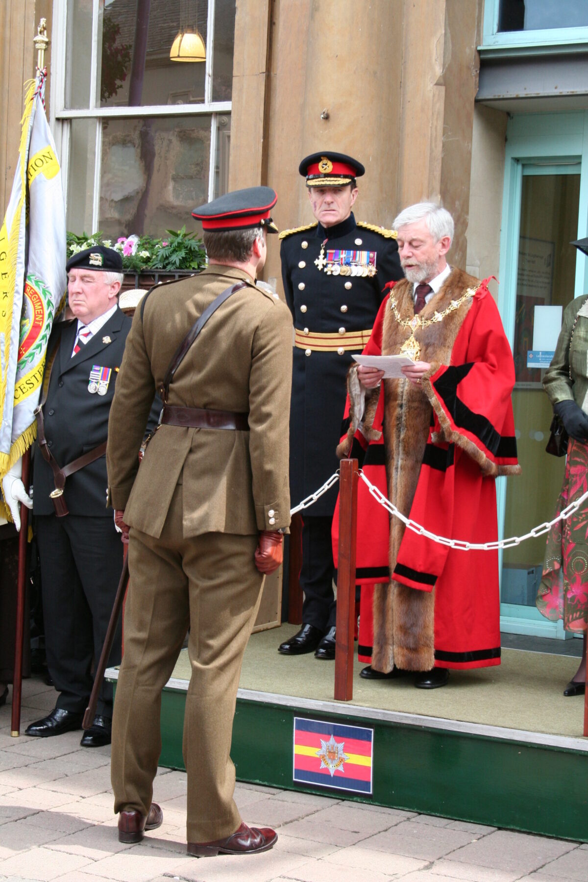 Charnwood Borough Council, which includes Loughborough, granted the Freedom of Entry to the Royal Anglian Regiment in July 2007. This is the highest honour the council can bestow and involved a ceremony where the regiment marched through the town “with bayonets fixed, drums beating, bands playing and colours flying.