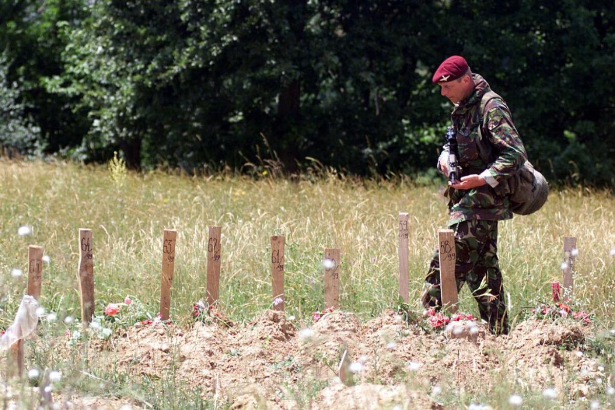 1st Battalion, Royal Anglian Regiment deployed to Kosovo in 1999