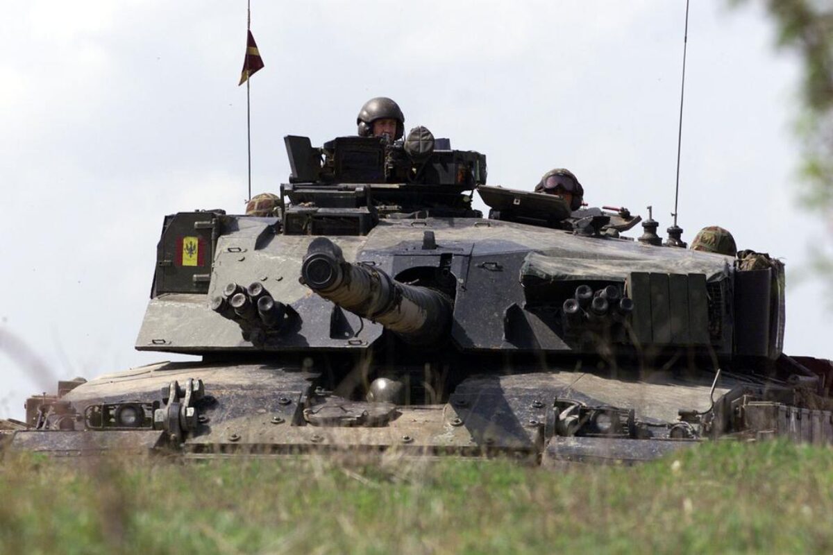 1st Battalion, Royal Anglian Regiment deployed to Kosovo in 1999