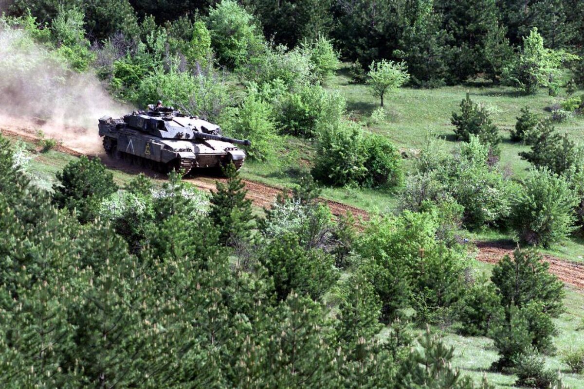 1st Battalion, Royal Anglian Regiment deployed to Kosovo in 1999