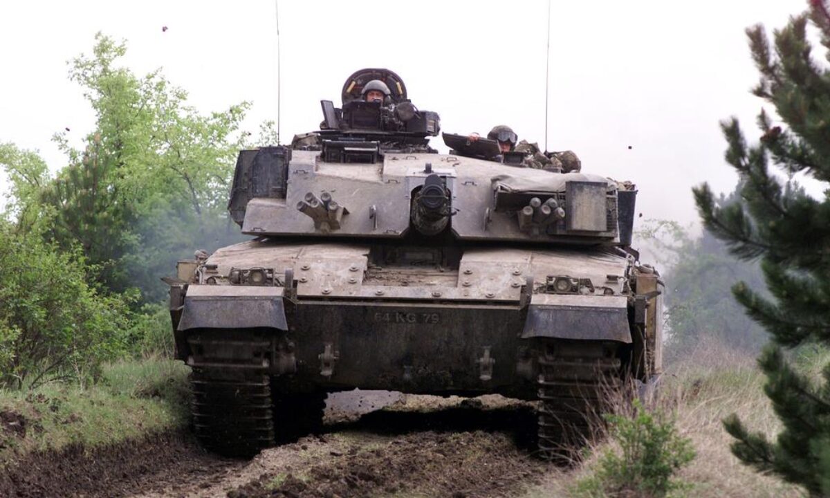 1st Battalion, Royal Anglian Regiment deployed to Kosovo in 1999