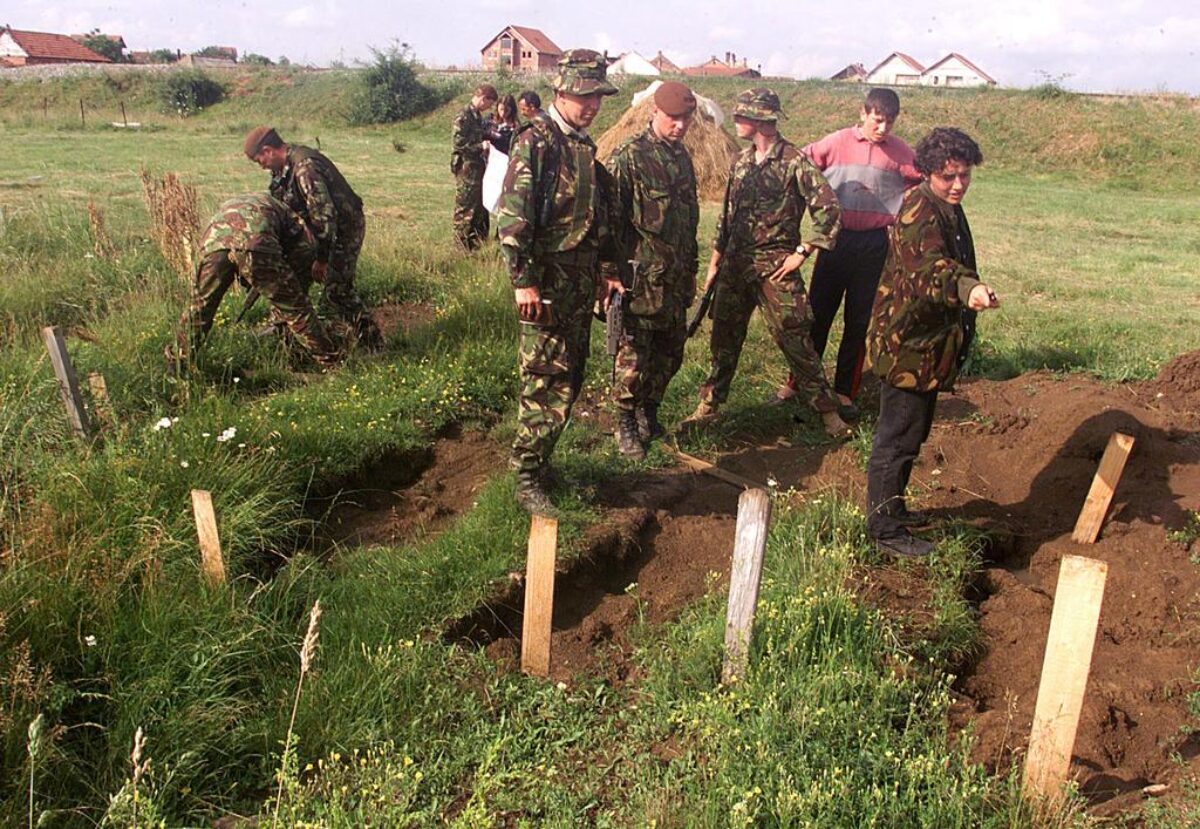 1st Battalion, Royal Anglian Regiment deployed to Kosovo in 1999 1st Battalion, Royal Anglian Regiment deployed to Kosovo in 1999