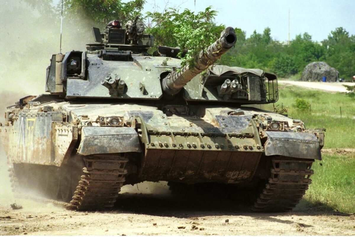 1st Battalion, Royal Anglian Regiment deployed to Kosovo in 1999