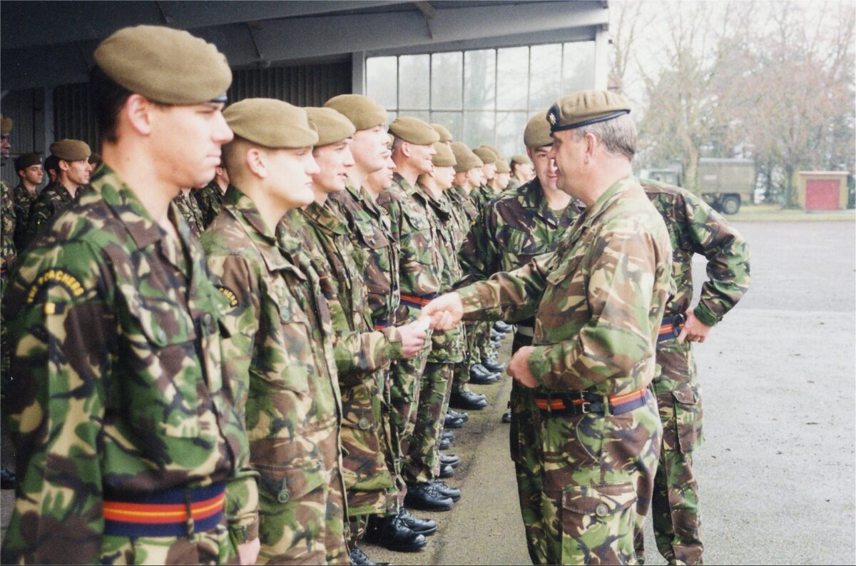 2nd Battalion Royal Anglian Regiment - Sierra Leone Deployment media presentations 2001 2nd Battalion Royal Anglian Regiment - Sierra Leone Deployment media presentations 2001