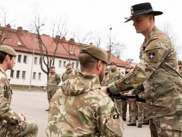 The Order of St George was presented to Colour Sergeant Max Mander and Captain Ant Stratton whilst deployed on Op CABRIT (P) 18. Presented by Lieutenant Colonel Nimmons, the Commander of the 3-8 WARHORSE Battlegroup