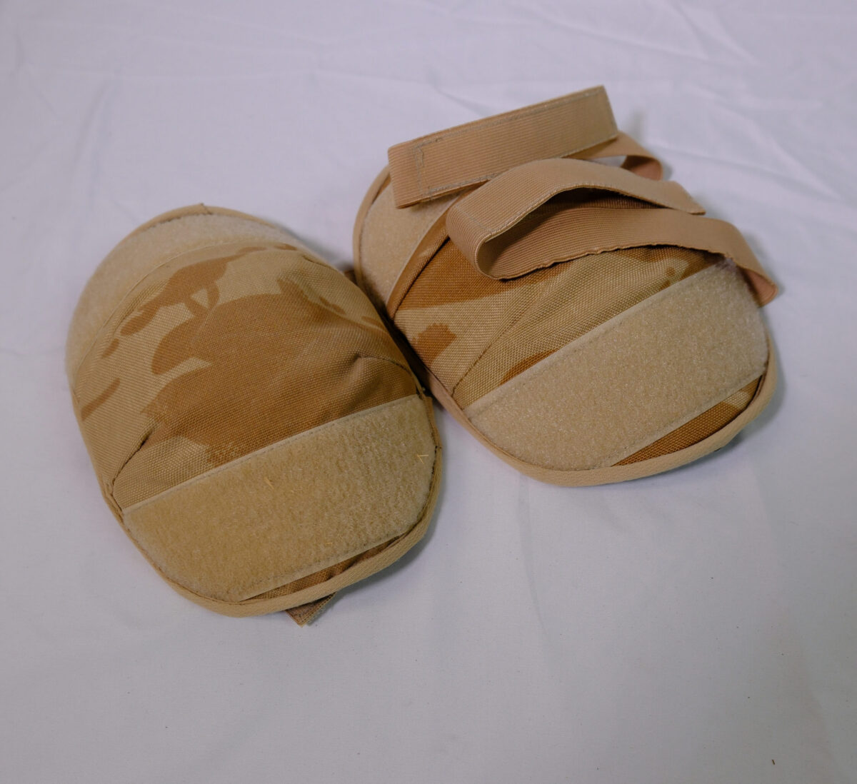 Knee pads British Military
