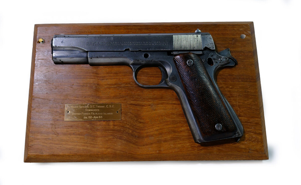 Pistol Pistol
